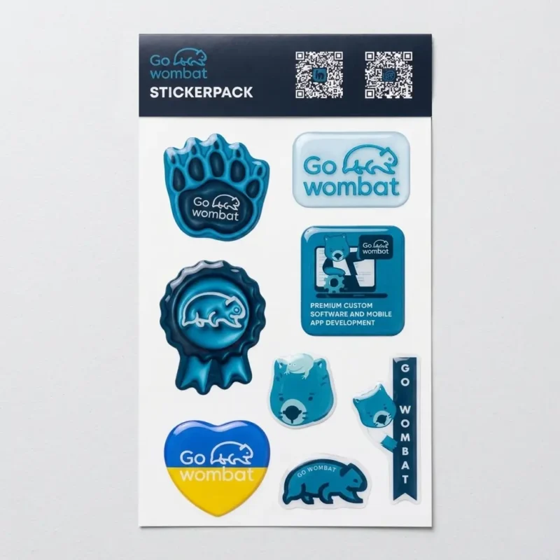 obemnyi-stikerpak-go-wombat-qr-kod Брендований об'ємний стікерпак зі смоляною заливкою та QR-кодами для IT-компанії Go Wombat
